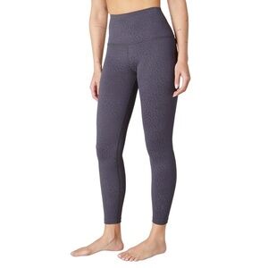 Beyond Yoga caught in the midi high waisted legging in SHADOW GREY ankle